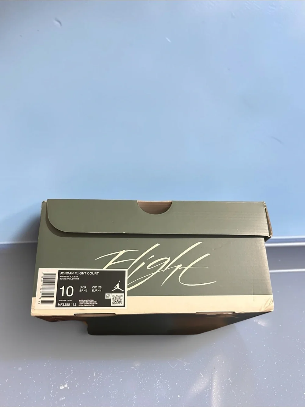 Jordan Low-Top Sneakers in Cream and Black